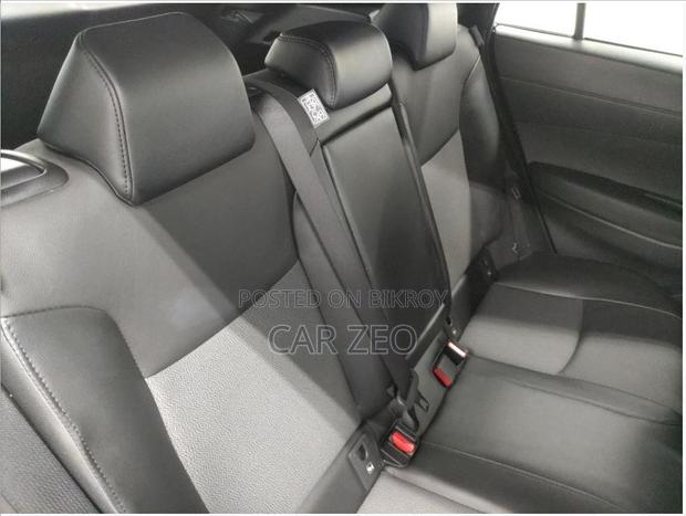 Toyota Corolla Cross 1.8 Hybrid FWD 2021 Pearl