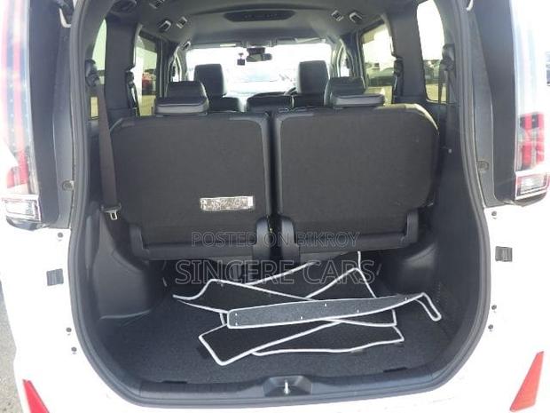 Toyota Noah 2021 Pearl