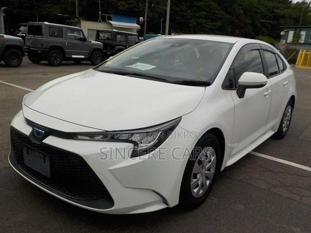 Toyota Corolla 2021 Pearl