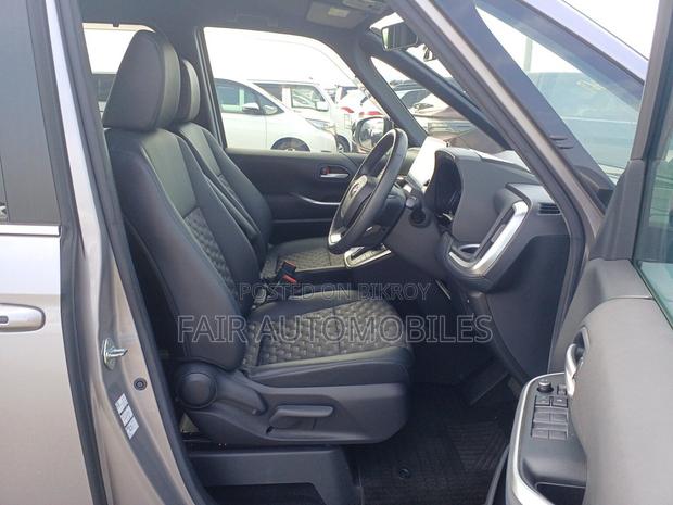 Toyota Voxy 2022 Brown