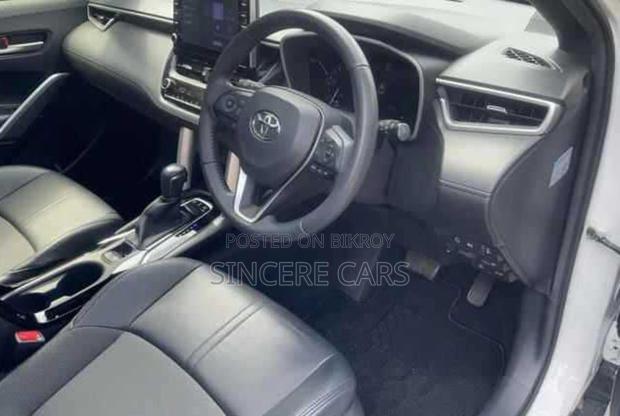 Toyota Corolla Cross 2022 Pearl