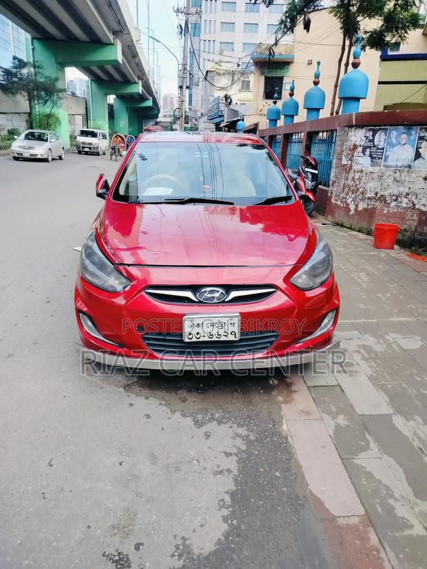 Hyundai Accent 2012 Red