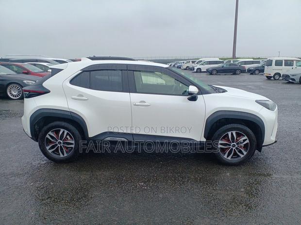 Toyota Yaris Cross 2021 Pearl