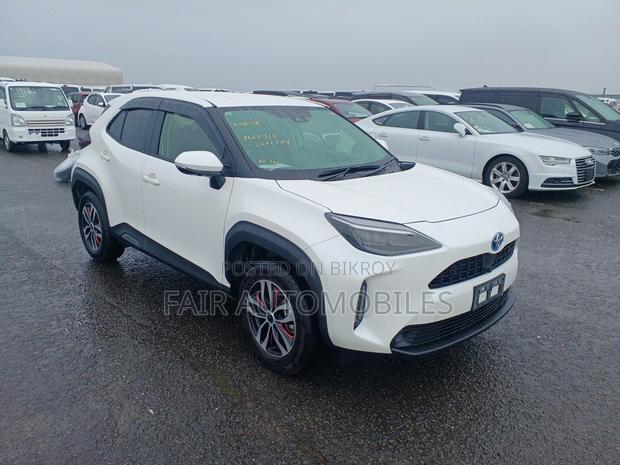 Toyota Yaris Cross 2021 Pearl