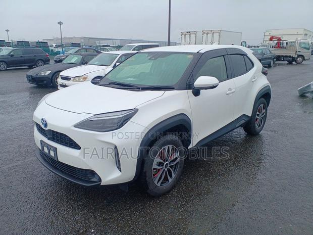 Toyota Yaris Cross 2021 Pearl