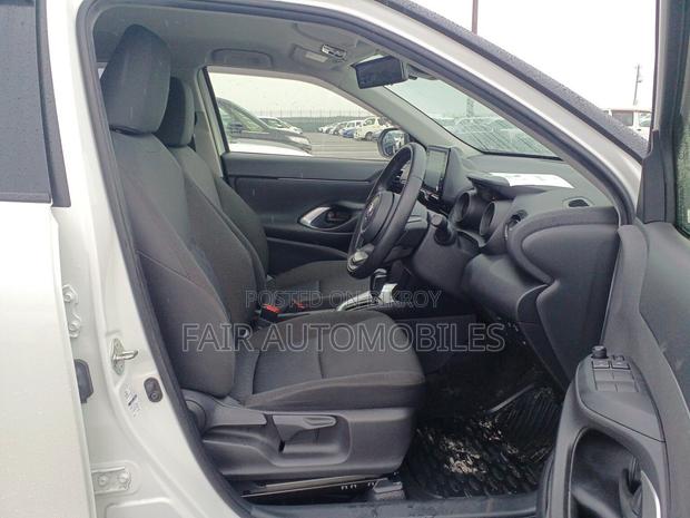 Toyota Yaris Cross 2021 Pearl