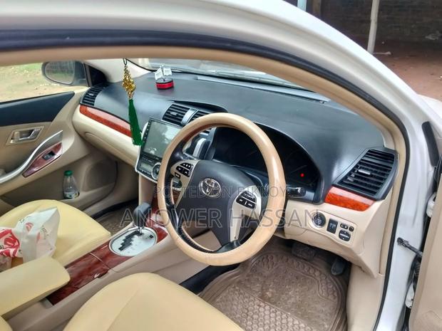 Toyota Premio 2013 Pearl