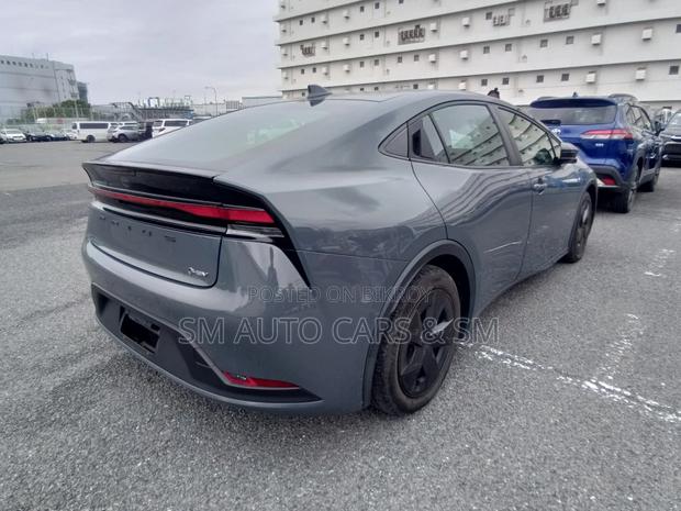 Toyota Prius 2023 Gray