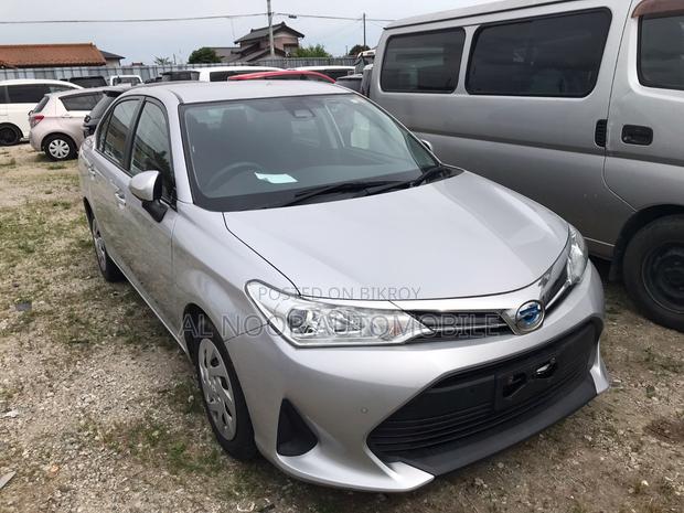 Toyota Axio 2021 Silver