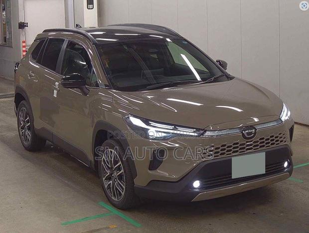 New Toyota Corolla Cross 2026 Brown