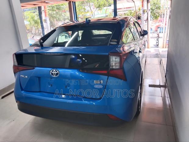 Toyota Prius 2020 Blue