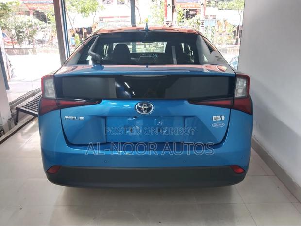 Toyota Prius 2020 Blue