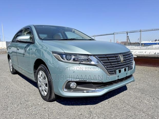 Toyota Premio 2021 Beige