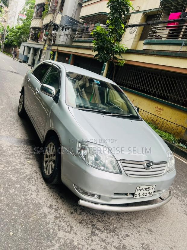 Toyota Corolla 1.9 D Sedan 2000 Silver