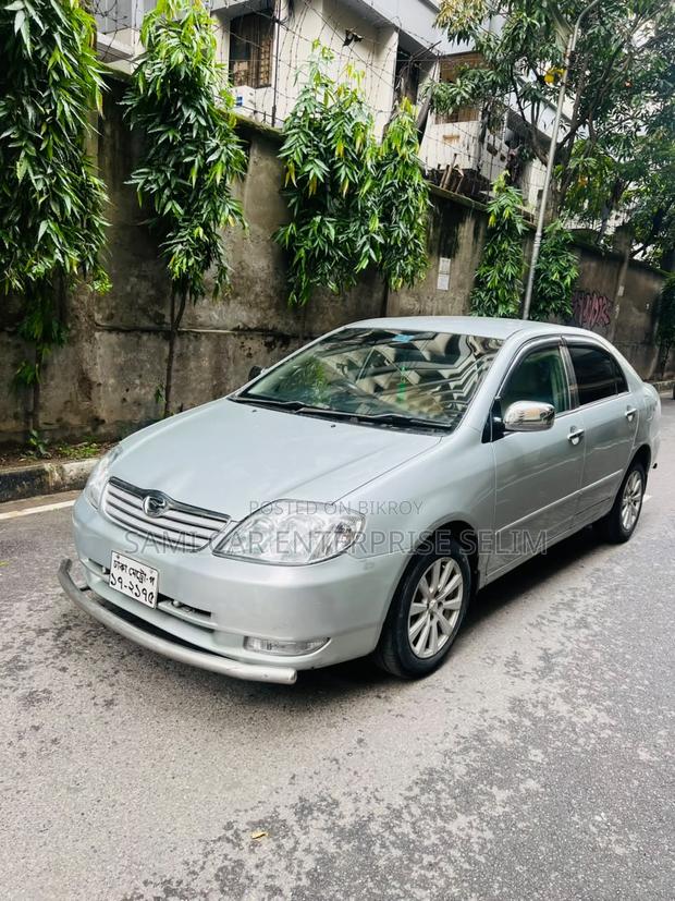 Toyota Corolla 1.9 D Sedan 2000 Silver