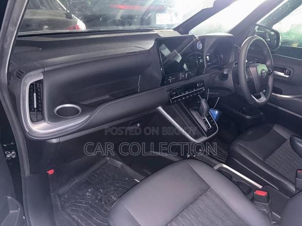 Toyota Noah 2023 Black