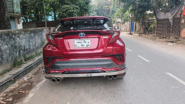 Toyota C-Hr 2018 Maroon