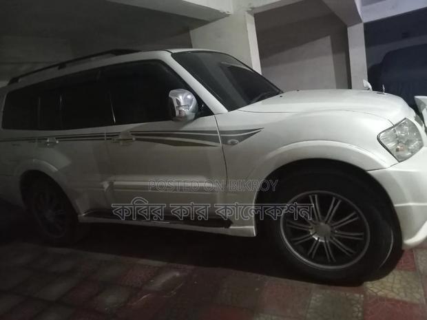 Mitsubishi Pajero 2003 Pearl