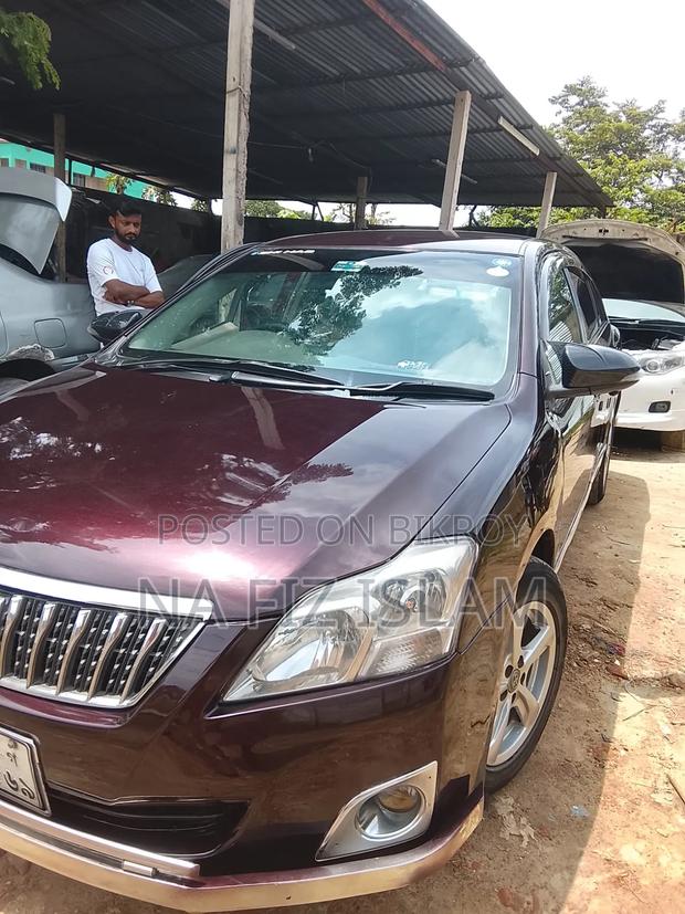 Toyota Premio 2010 Maroon