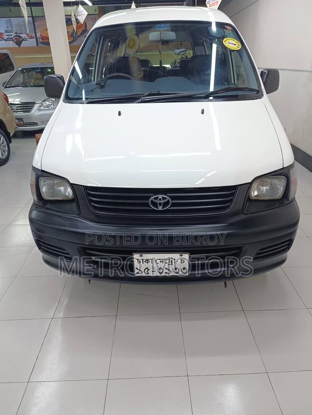 Toyota Noah 2007 White