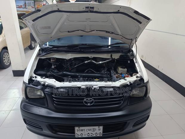 Toyota Noah 2007 White