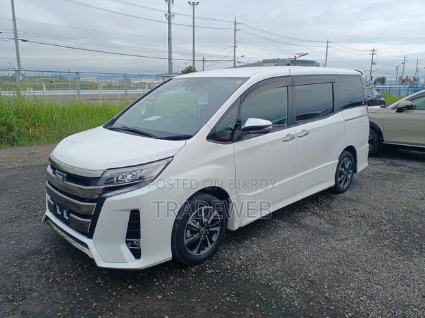 Toyota Noah 2021 Pearl