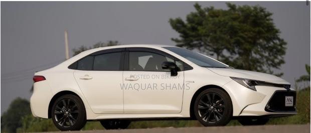 Toyota Corolla XSE 2020 Pearl