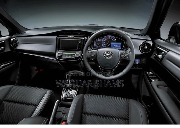 Toyota Corolla XSE 2020 Pearl