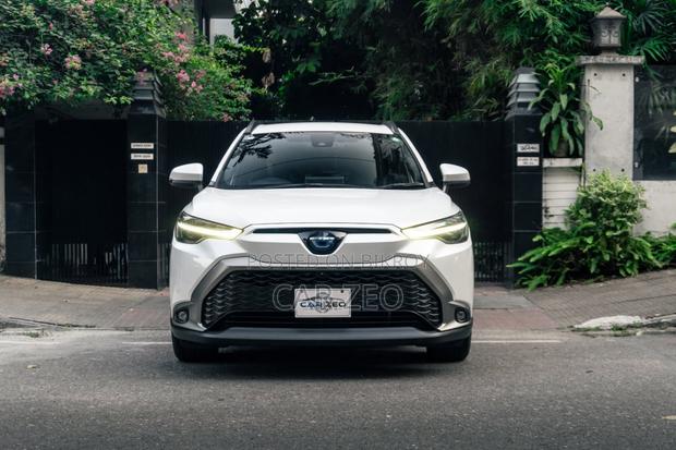 Toyota Corolla Cross 1.8 Hybrid AWD 2021 Pearl