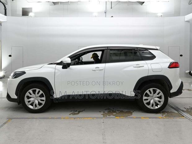 Toyota Corolla Cross 1.8 Hybrid AWD 2021 Pearl