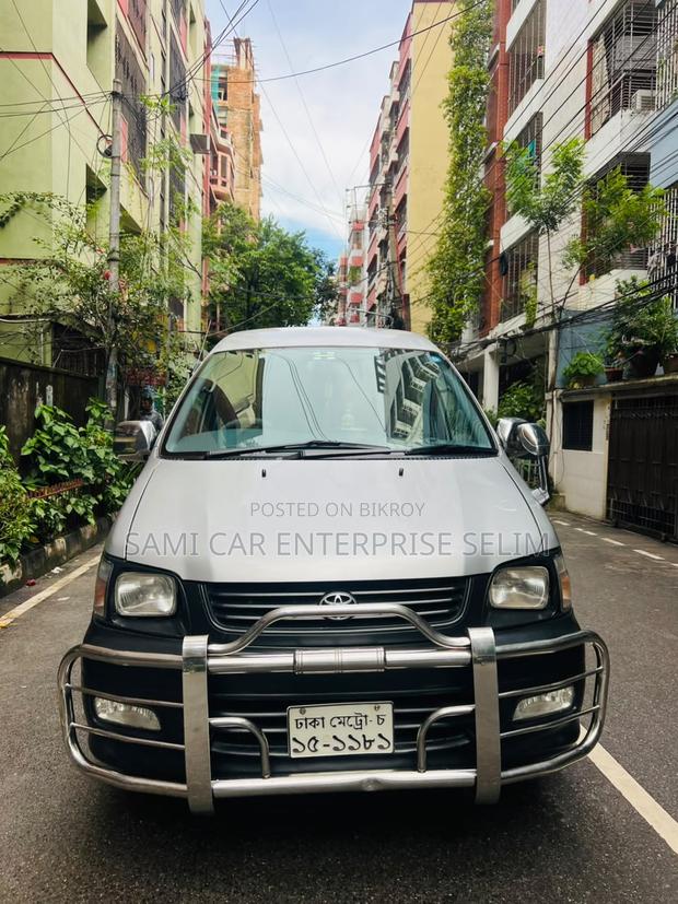 Toyota Noah 2.0 AWD (8 Seater) 2006 Silver