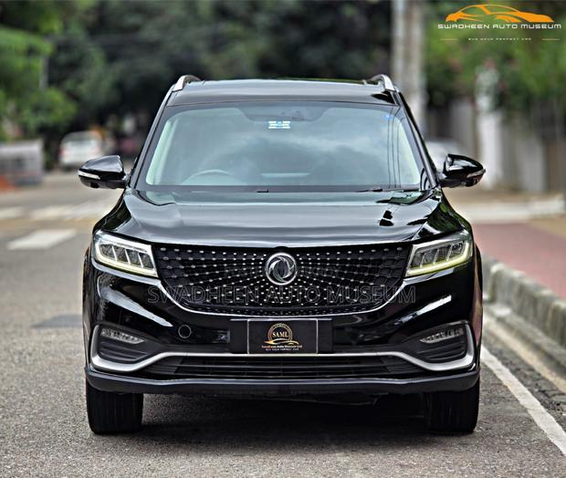 DFSK Glory 580 2022 Black