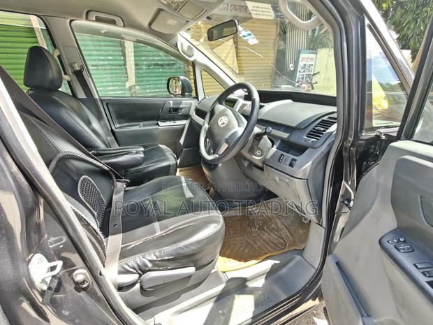 Toyota Noah 2008 Gray
