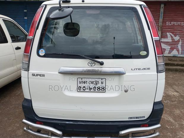 Toyota Noah 2007 White
