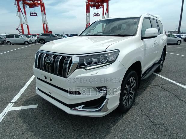 Toyota Land Cruiser Prado 2023 Pearl