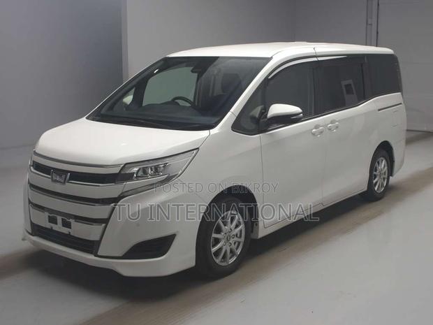 Toyota Noah 2021 Pearl