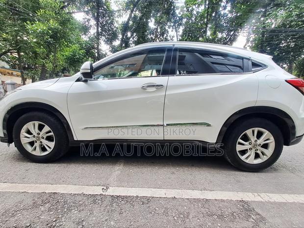 Honda Vezel 2014 Pearl