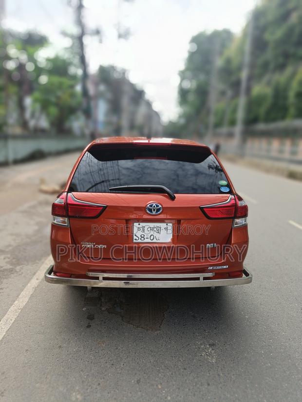 Toyota Corolla Fielder 1.5 Hybrid FWD 2016 Orange