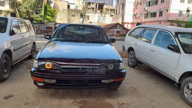 Toyota Carina 1992 Maroon