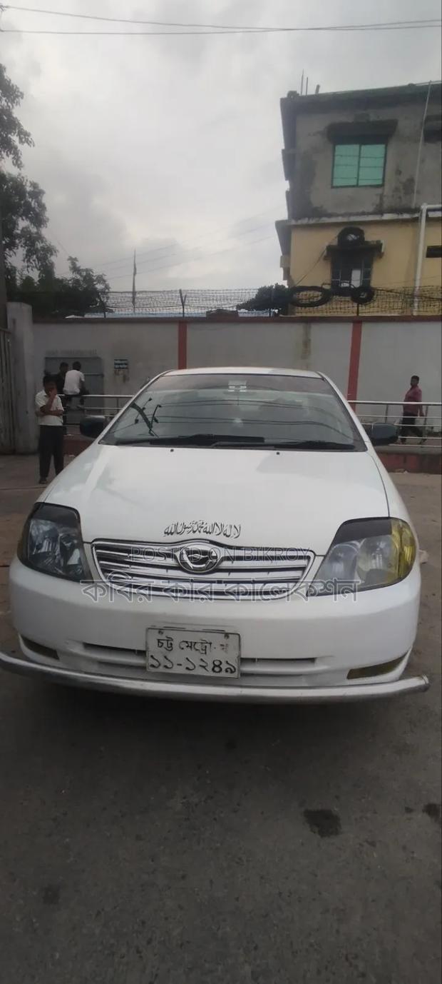 Toyota Corolla 2003 White
