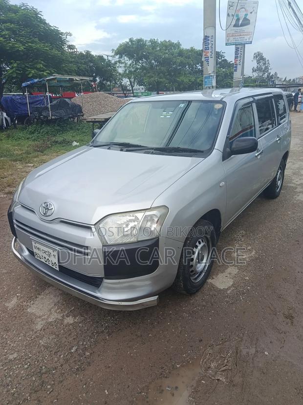 Toyota Probox 2017 Silver
