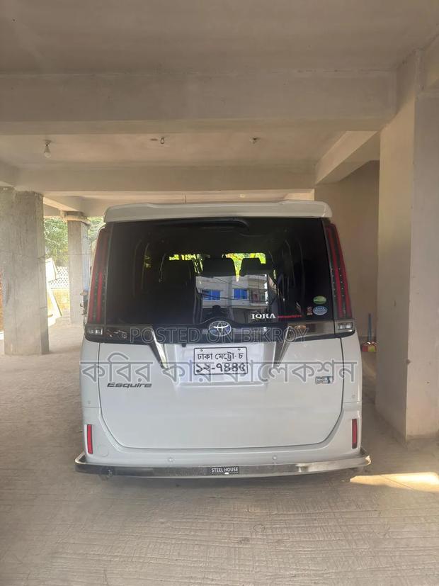 Toyota Esquire 2019 White