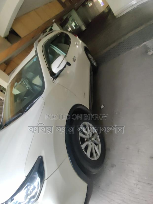Nissan X-Trail 2017 White