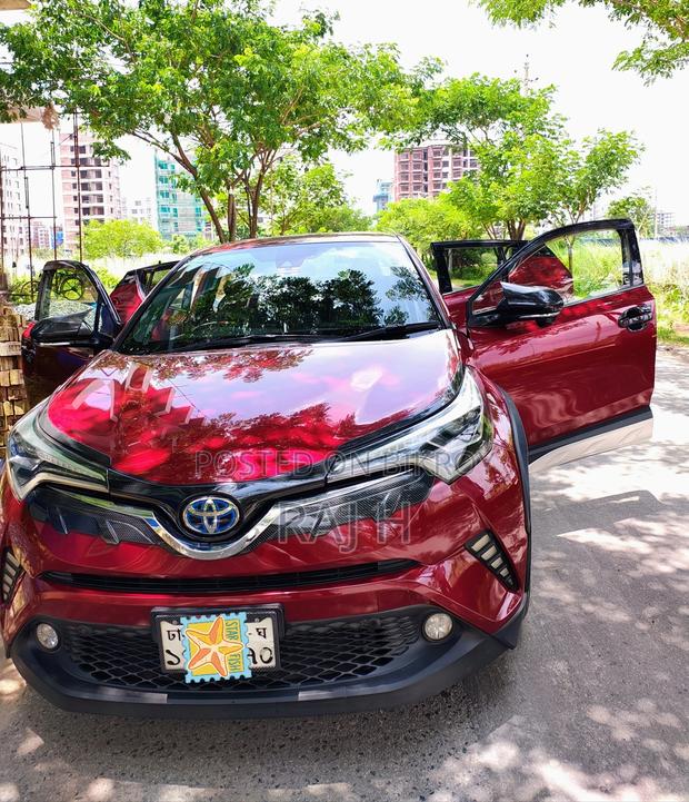 Toyota C-HR 2017 Red
