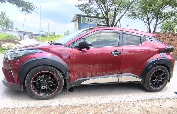 Toyota C-Hr 2017 Red