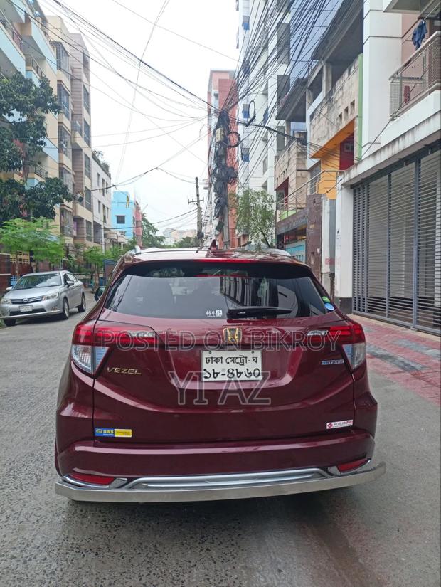 Honda Vezel 2018 Red