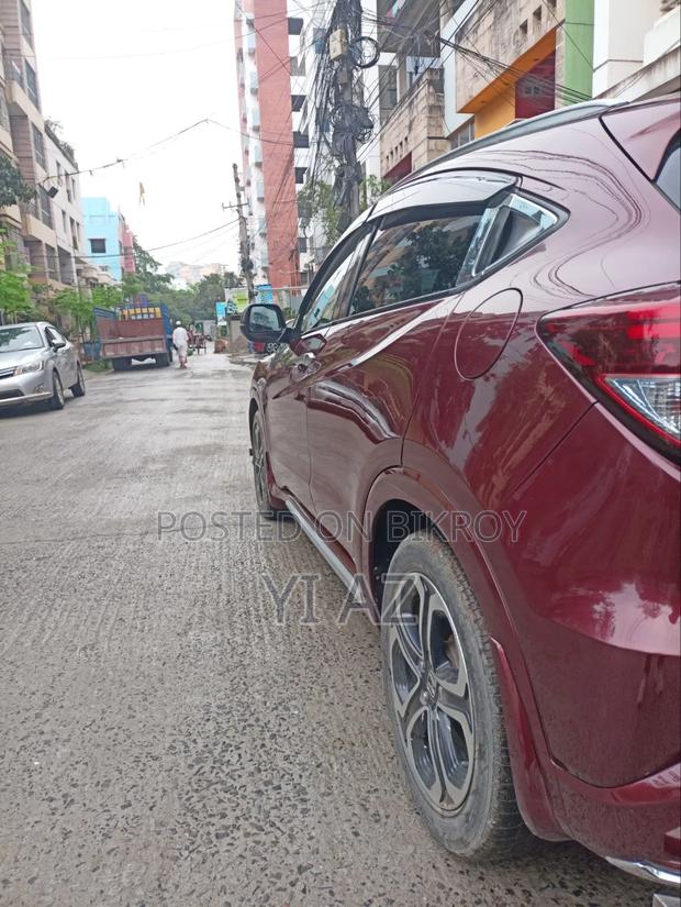 Honda Vezel 2018 Red