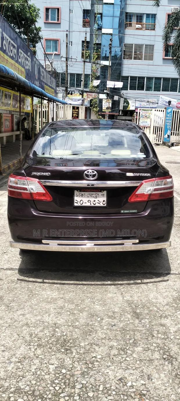 Toyota Premio 2012 Red