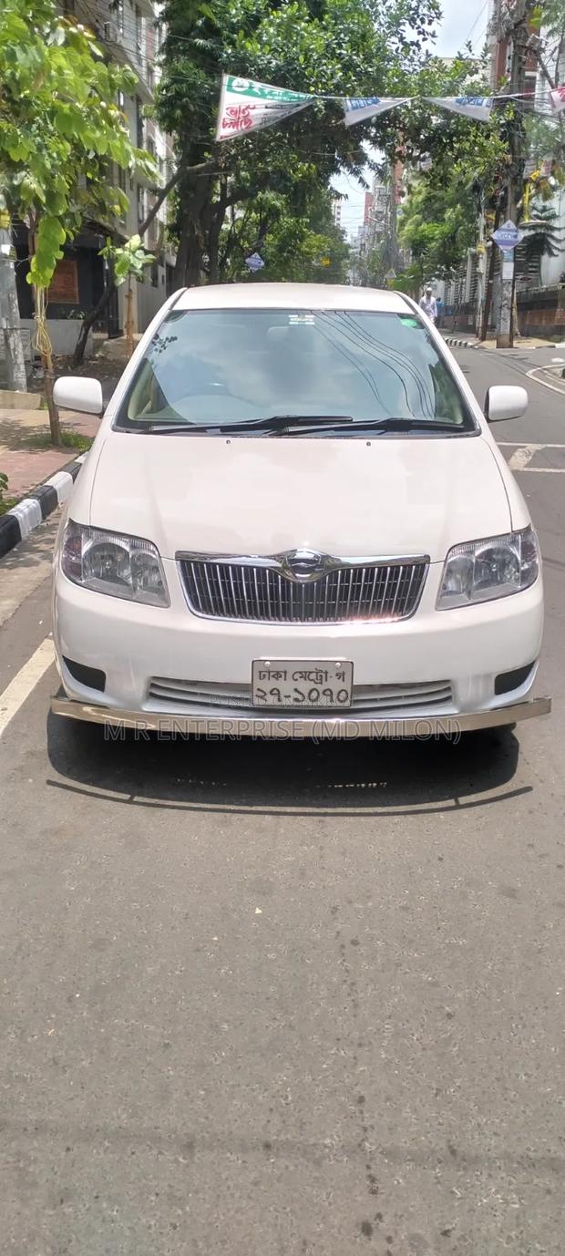 Toyota Corolla 2004 White