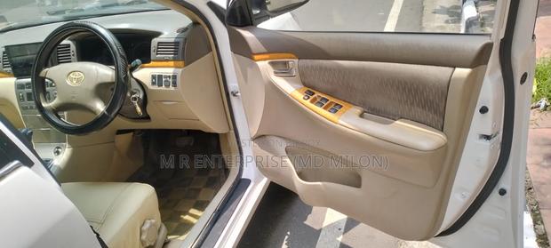 Toyota Corolla 2004 White